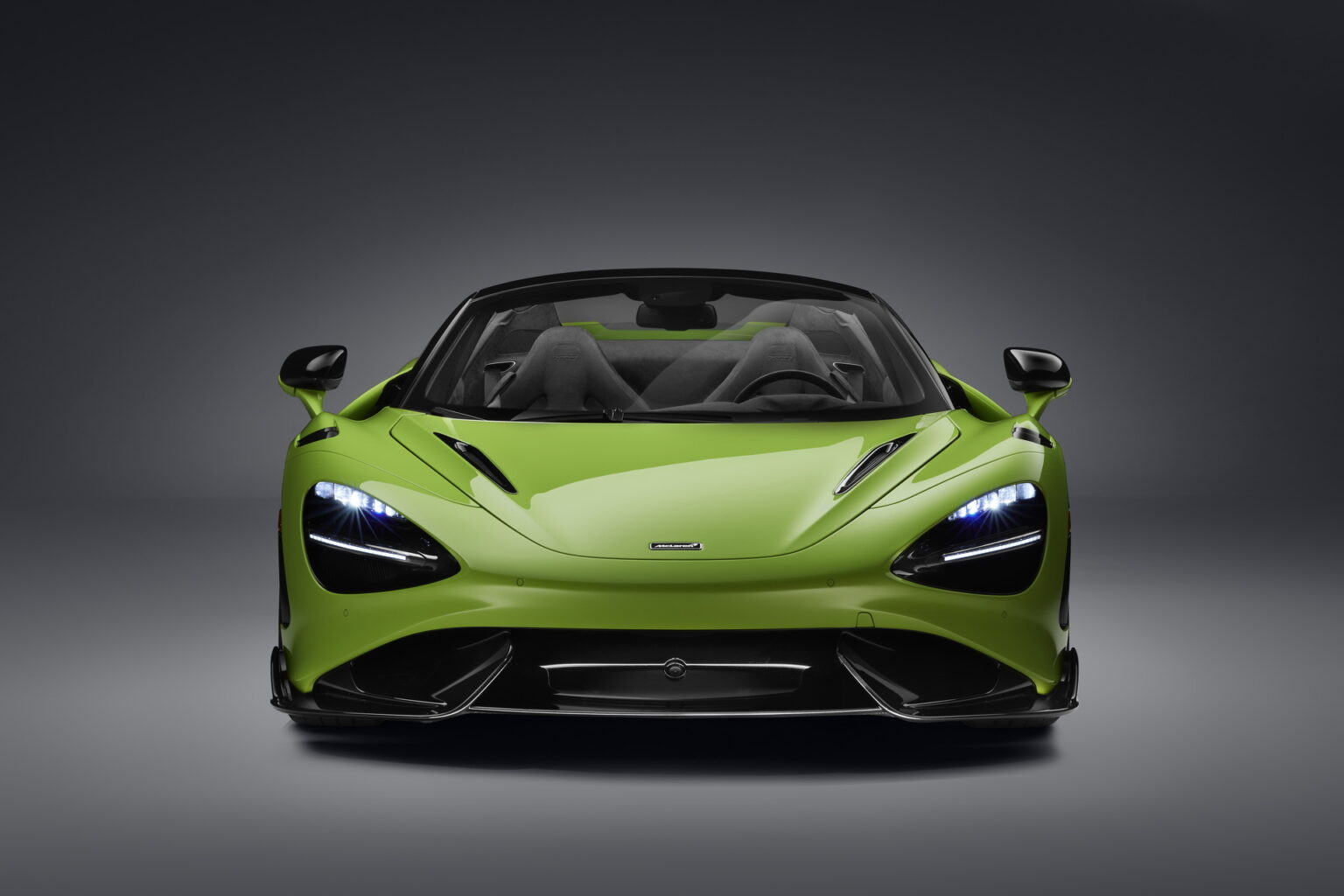مكلارين 765LT سبايدر تنطلق بأقوى محرك في سيارة كشف للعلامة