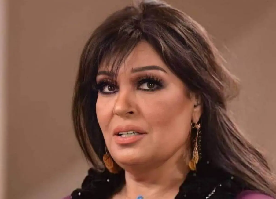 ابنة فيفي عبده تكشف مُستجدات الحالة الصحية لوالدتها  