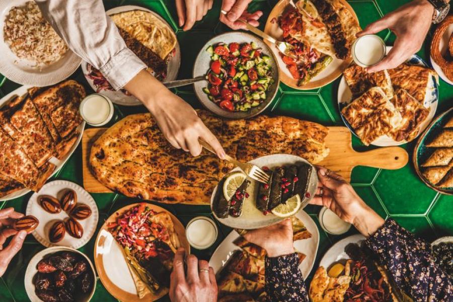 هكذا نضبط عادات الأكل بعد رمضان