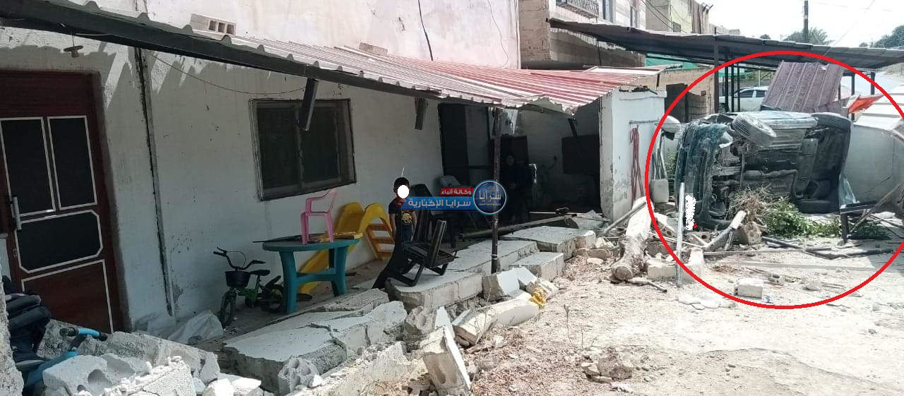 بالفيديو و الصور  ..   "إصابة طفلين" وسائق باقتحام مركبة لمنزل في الاغوار الشمالية 