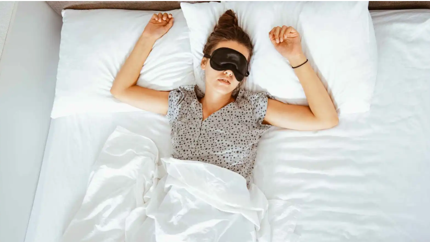 لماذا لم تعد ساعات النوم الثماني كافية؟