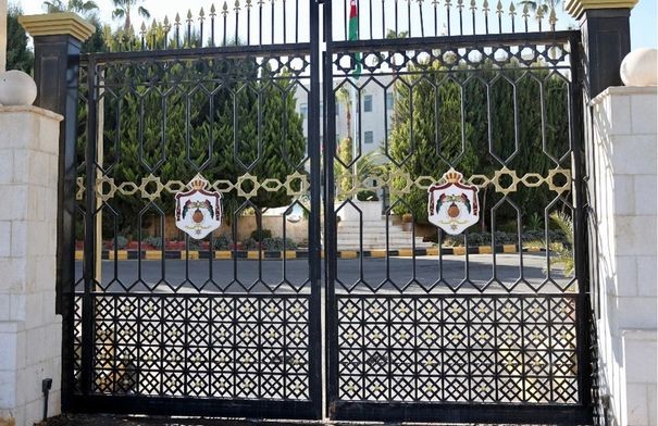 الأردن يدين اعتداءات المستوطنين على وفد دبلوماسي أوروبي وفلسطينيين في الضفة الغربية