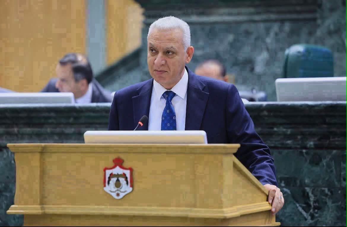 مجلس النواب يتبنى مقترح النائب الدكتور حسين العموش بتعديل المادة (30) حفاظًا على الصحف اليومية