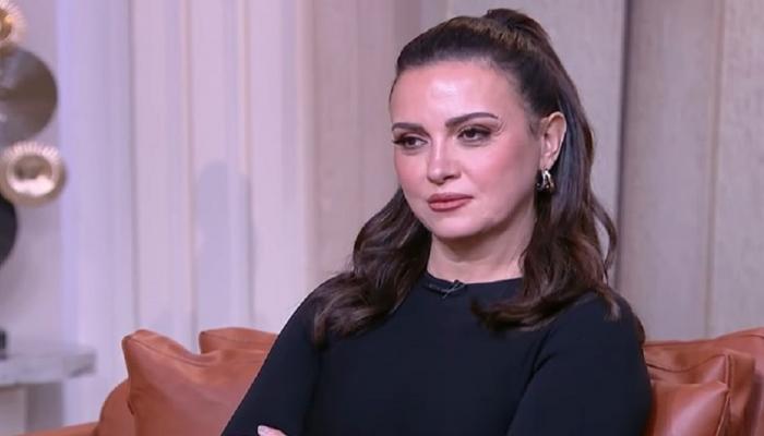 ريهام عبدالغفور «تعاملت بعنف» مع زوجها بعد وفاة والدها ..  والطب النفسي لم ينفعها