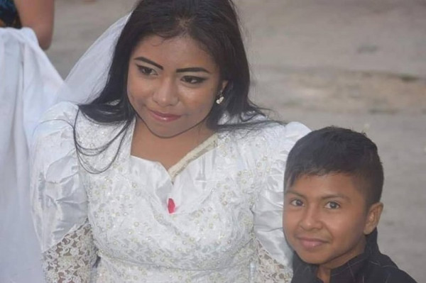 بالصور  ..  زفاف امرأة وطفل بالمكسيك يُخفي سراً مأساوياً