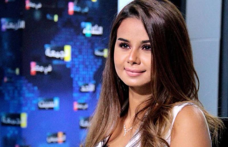 تعليق بدرية طلبة المفاجئ كشف خطوبة منة عرفة من نجم شهير
