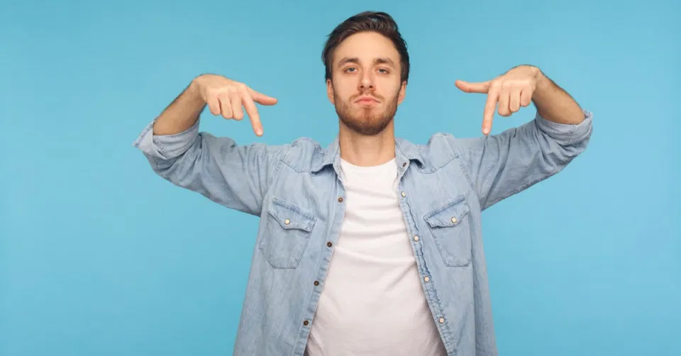 أخي الوحيد عنيد ومؤذي .. فكيف نقوم سلوكه؟