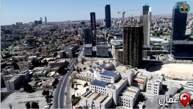 بالفيديو  ..  هكذا ظهرت عمان و إربد بعدسة طائرة "الدرون" يوم الجمعة بعد فرض حظر التجول الشامل