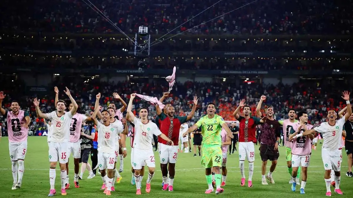 رقم كبير ..  كم الفارق بين مكافأة منتخب المغرب من كأس العالم وأمم إفريقيا؟ 