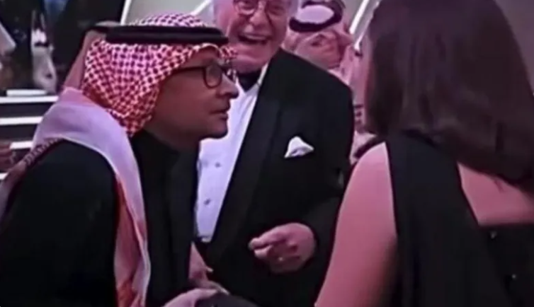 بعد قبلة عبدالمجيد عبدالله ..  أنغام تعود للغناء في السعودية