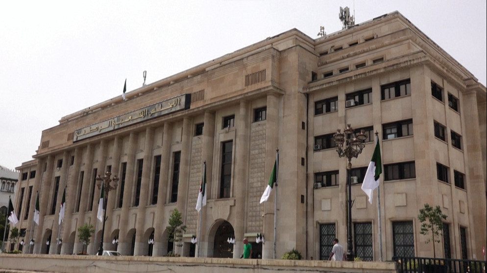 مجلس النواب الجزائري يصوت لتوسيع حكم الإعدام لمضرمي حرائق الغابات
