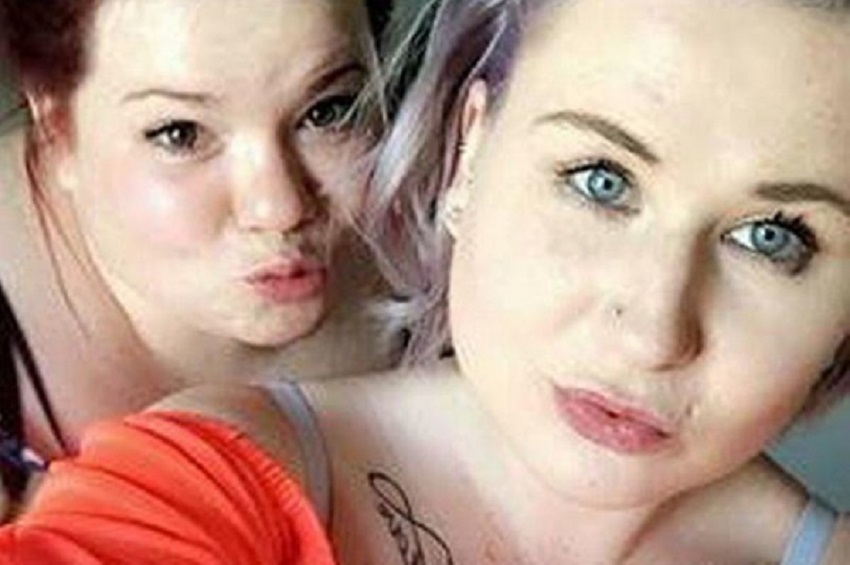 بالصور  ..  عشرينية طعنت صديقتها (17) طعنة مميتة لهذا السبب  ..  "تفاصيل"