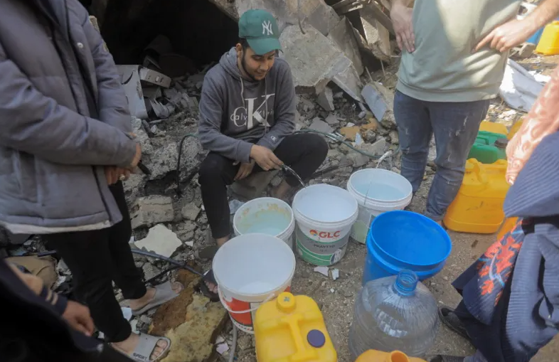 منسق أممي: الأمراض المنقولة عبر المياه تتفشى في غزة