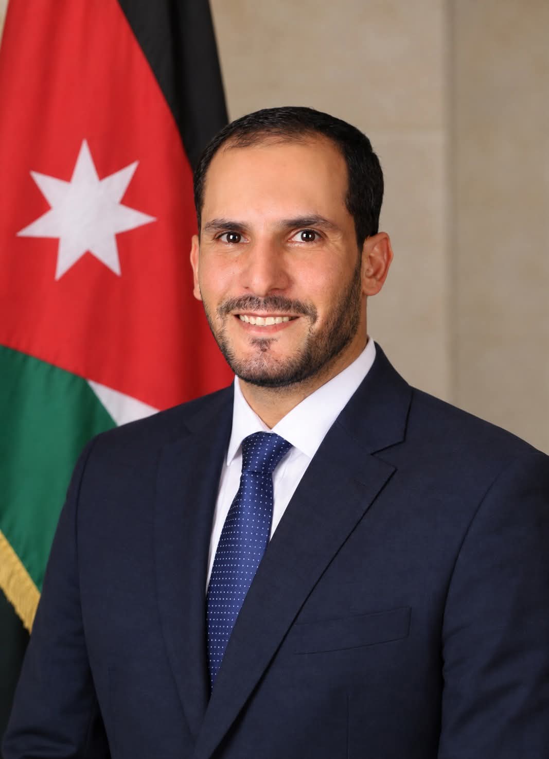 د. منذر جرادات يبارك للقاضي عبدالرحمن جرادات نيله الثقة الملكية السامية 