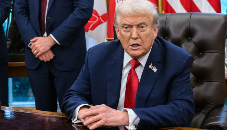 ترامب يرجح استمرار الحرب على إيران 4 أسابيع 