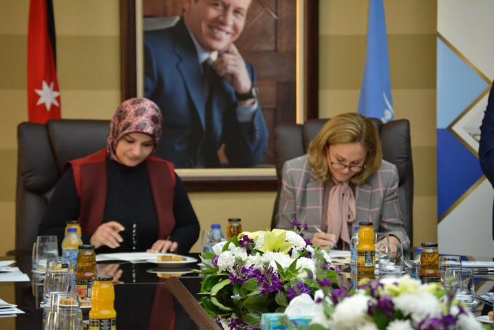 عمان الأهلية توقع اتفاقية تعاون مع مركز زها الثقافي وتستضيف حفل توقيع اتفاقيات لعدد من الجامعات مع المركز ..  صور