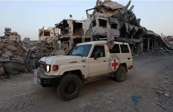 إسرائيل تتسلم جثة محتجز من "حماس" في غزة