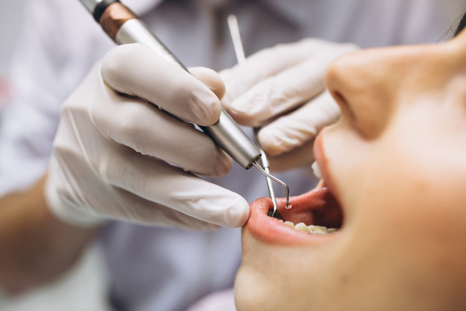 نشر مسوّدة لتنظيم مزاولة مهنة صحة الفم والأسنان
