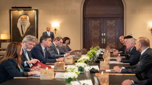 الملك يؤكد ضرورة وقف الحرب على غزة وحماية المدنيين