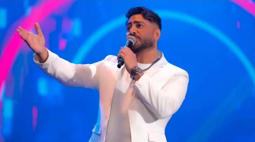 مشاهدات مليونية ..  تامر حسني يحيي "زفافا عالميا" لعريس مصري (فيديو)  