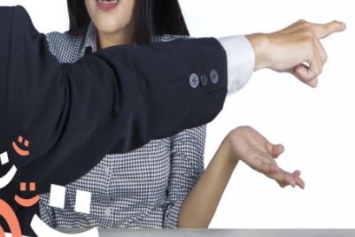 ابي طردني من البيت