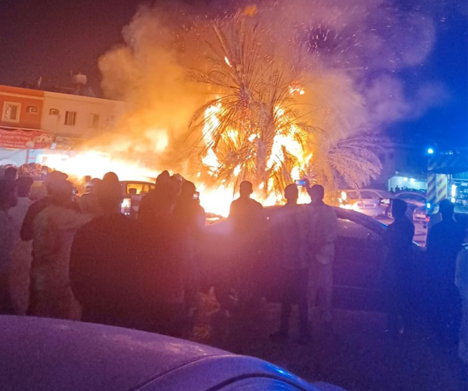 البحرين  ..  اندلاع النيران في موقع الكراجات بمنطقة الهملة