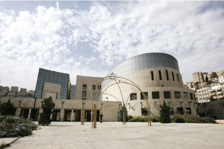 الخصاونة يوافق على موازنة أمانة عمان بقيمة 471 مليون دينار