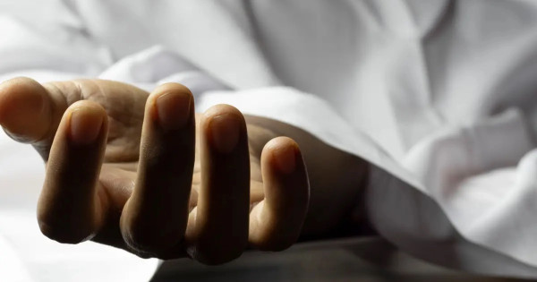 زوجة تنهي حياة زوجها بطريقة مرعبة