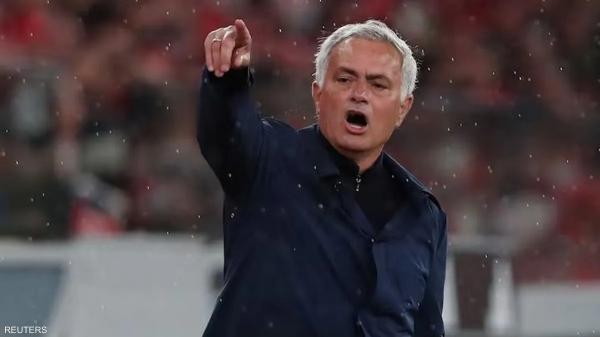 في حفل خاص بدون صحافة  ..  ريال مدريد يقدم مدربه الجديد مورينيو