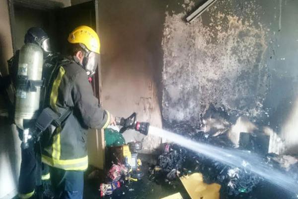 حريق يجلي 17 شخصًا من عمارة سكنية بالطائف