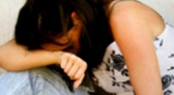 شاب خليجي يستدرج زميلته الأوروبية إلى العشاء لينتهك عرضها داخل مزرعة بدبي