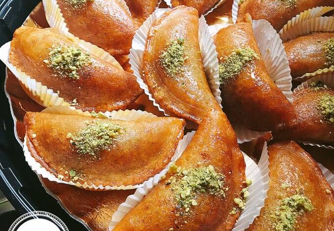 لماذا سميت «القطايف» بهذا الإسم؟ 