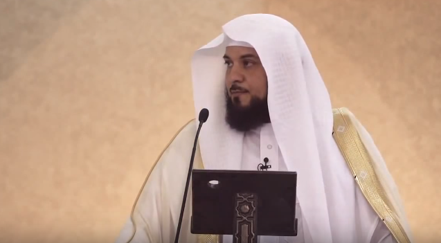 ما حكم مجالسة شارب الخمر حتى لو لم يشرب معه؟