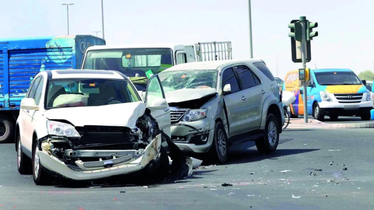 الإمارات ..  الحبس سنة وغرامة 100 ألف درهم للهارب من موقع الحادث