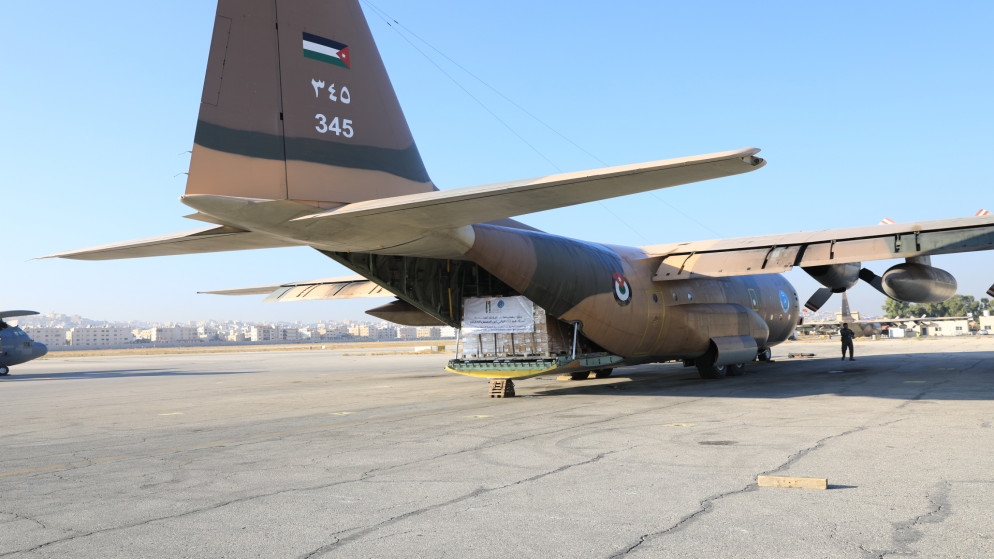 وصول طائرة المساعدات الأردنية المخصصة لقطاع غزة إلى مصر