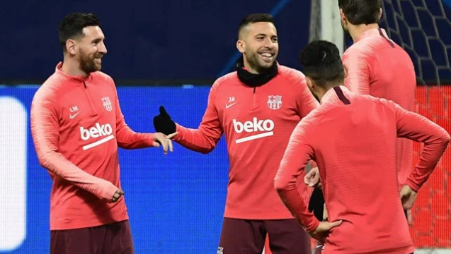 ميسي يتدرب بشكل طبيعي ويبدو جاهزاً لمباراة إنتر ميلان