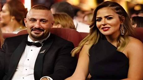 "أشياء غريبة تحدث" ..  اعلامية تكشف سبب طلاق أحمد السقا وزوجته