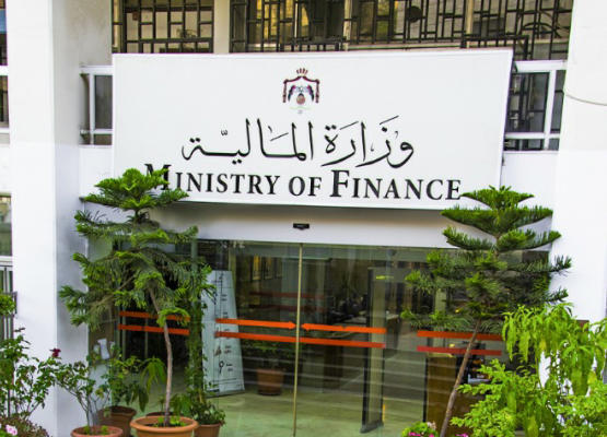 عدم وجود ناطق إعلامي لوزارة المالية يفتح المجال لتداول الأخبار الزائفة والشائعات 