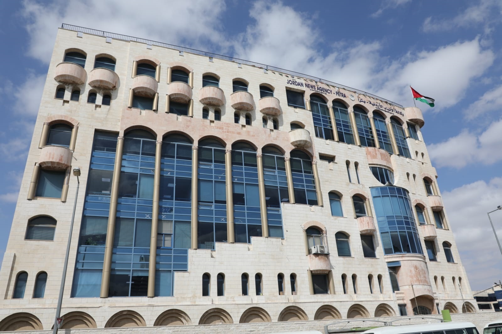 أين الوزير مهند المبيضين مما يجري للعاملين في وكالة الأنباء بترا ؟