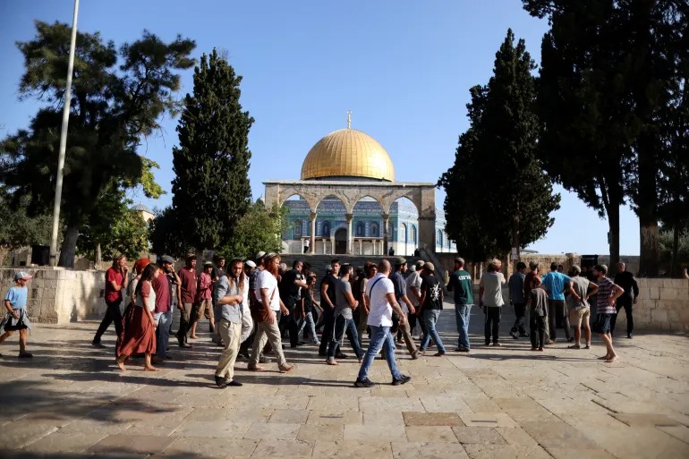اقتحامات في القدس واعتقالات بالجملة في الضفة