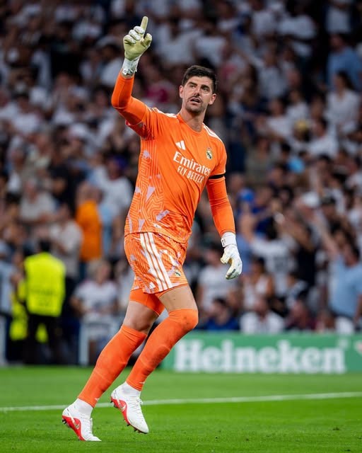  وسم "كورتوا" يتصدر منصات التواصل الاجتماعي ..  تألق حارس ريال مدريد يخطف الأنظار أمام إنتر ميلان