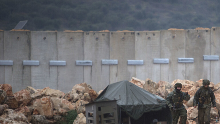 الكيان الاسرائيلي يطلق النار على طائرة مسيرة تابعة له على حدود لبنان بالخطأ