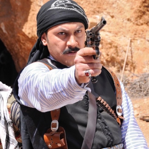 مفاجأة  ..   “العكيد معتز” يعلن عودته لـِ “باب الحارة” بشروط وضعها  ..  تفاصيل