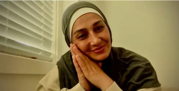 حلا شيحة: خلعت الحجاب «خوفا على مستقبل أولادي»