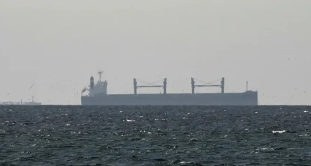 إعلام عبري: بدأ الآن الحصار البحري الأمريكي على مضيق هرمز