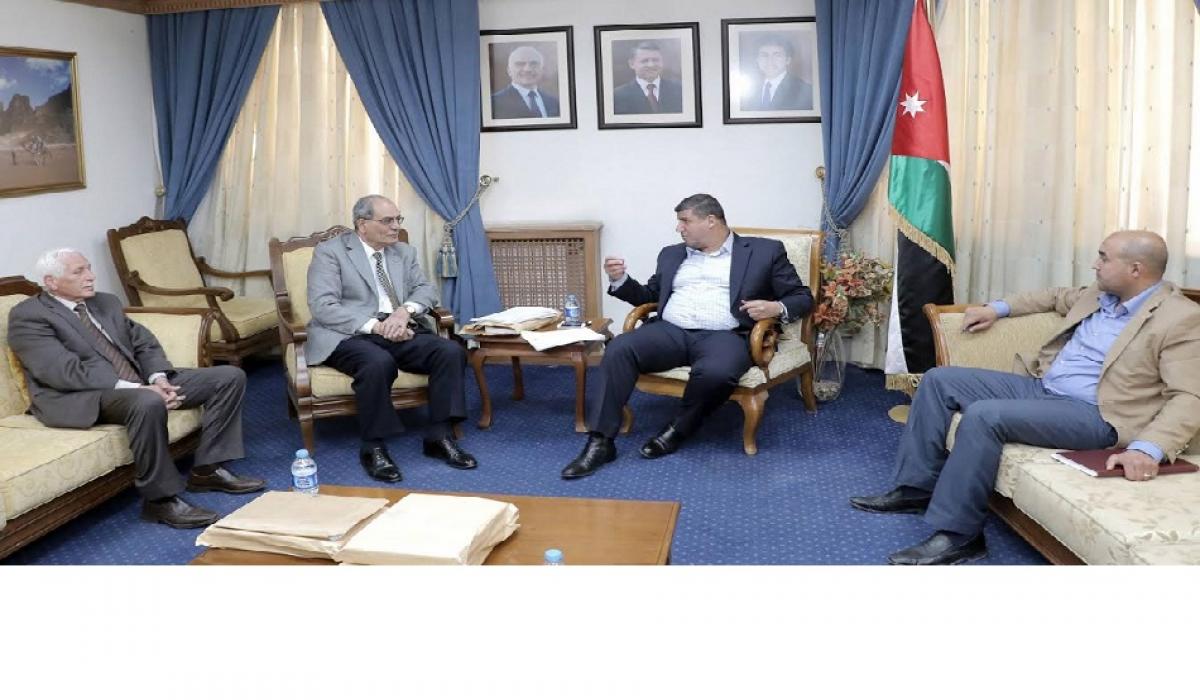 لجنة فلسطين تبحث ولجنة شؤون القدس واقع المقدسات الإسلامية والمسيحية