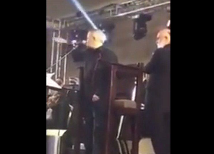 بالفيديو  ..  جورج وسوف يطرد أحد الحاضرين من حفلته بعمّان لهذا السبب الغريب؟  ..  "تفاصيل"