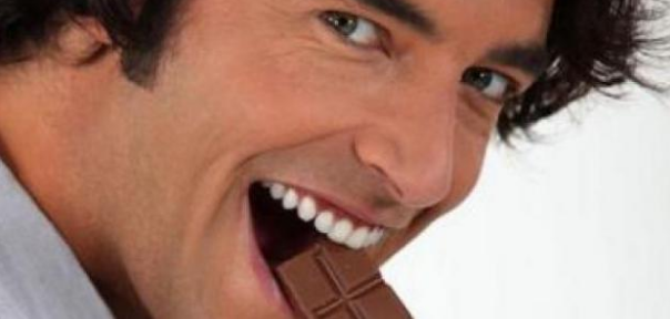 تناول الشوكولاته وصفة للسعادة