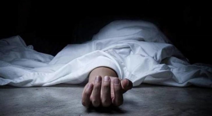 العثور على جثة فنان متحللة في شقته!