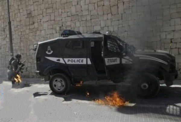 اعتقال 8  اشخاص بشبهة رشق مركز شرطة إسرائيلي ومحاولة إحراقه